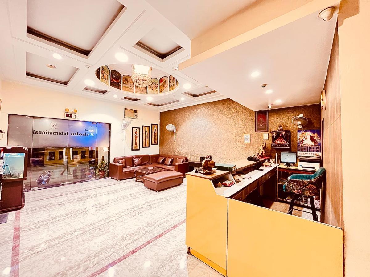Ashoka Hotel Karol Bagh Delhi Neu-Delhi Exterior foto