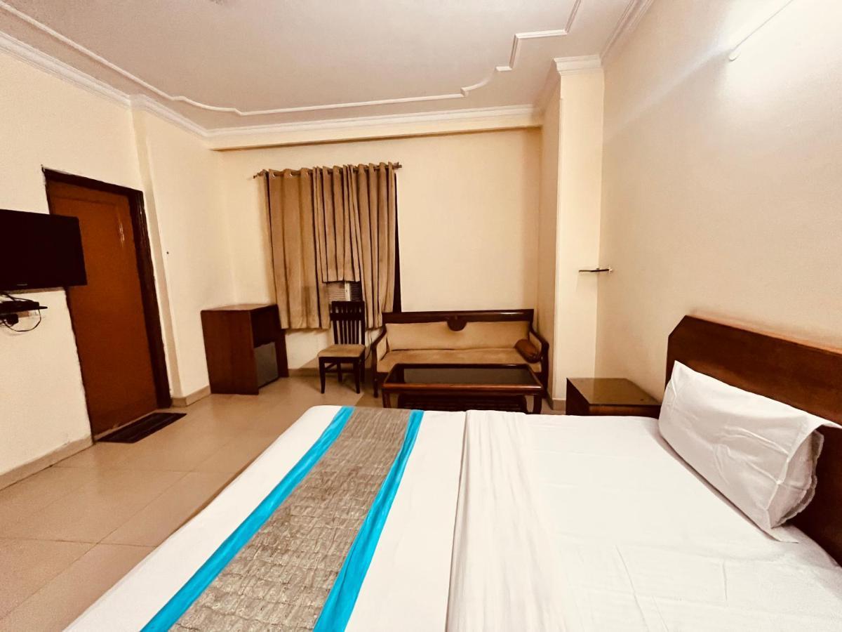 Ashoka Hotel Karol Bagh Delhi Neu-Delhi Exterior foto