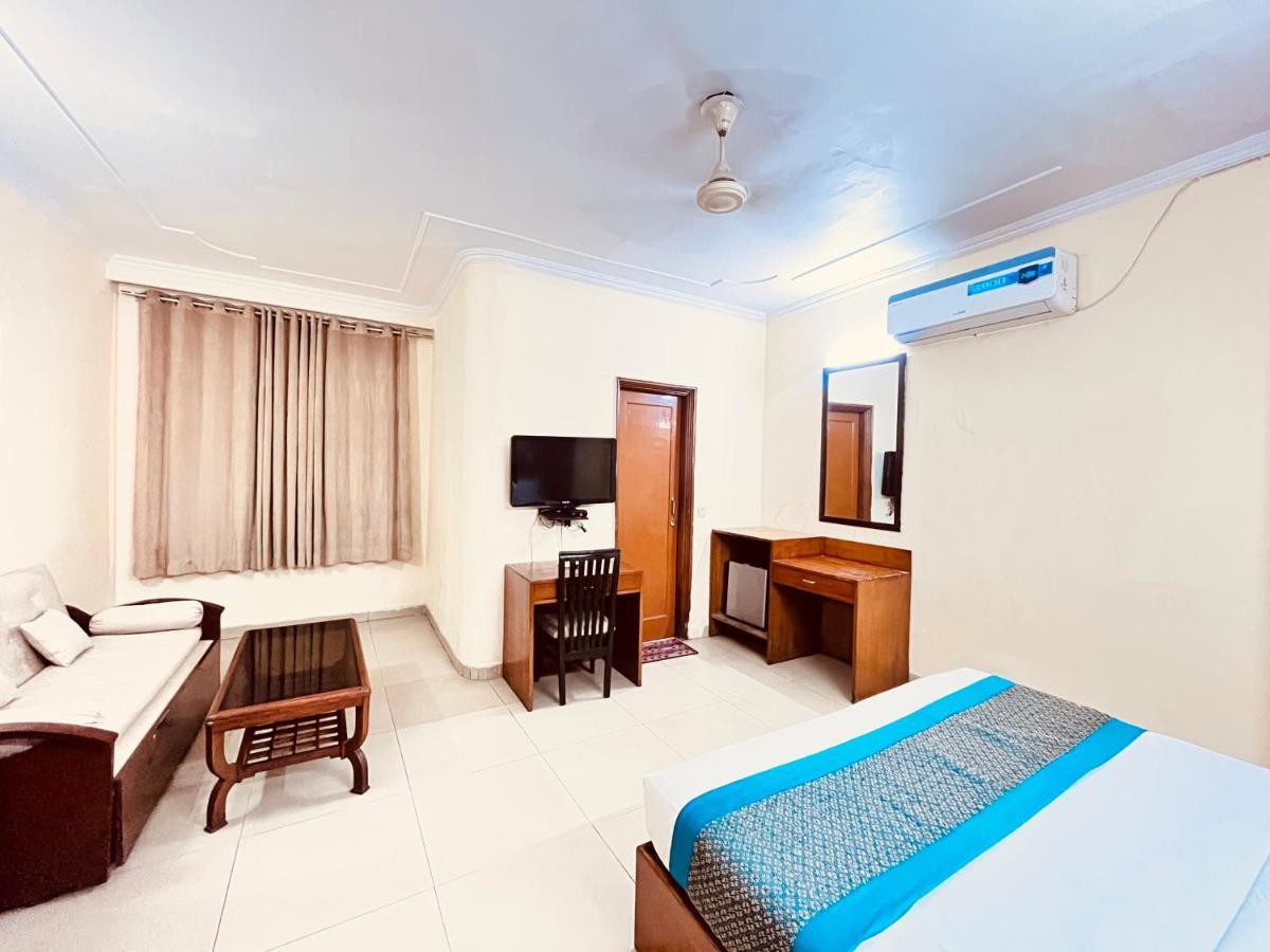 Ashoka Hotel Karol Bagh Delhi Neu-Delhi Exterior foto