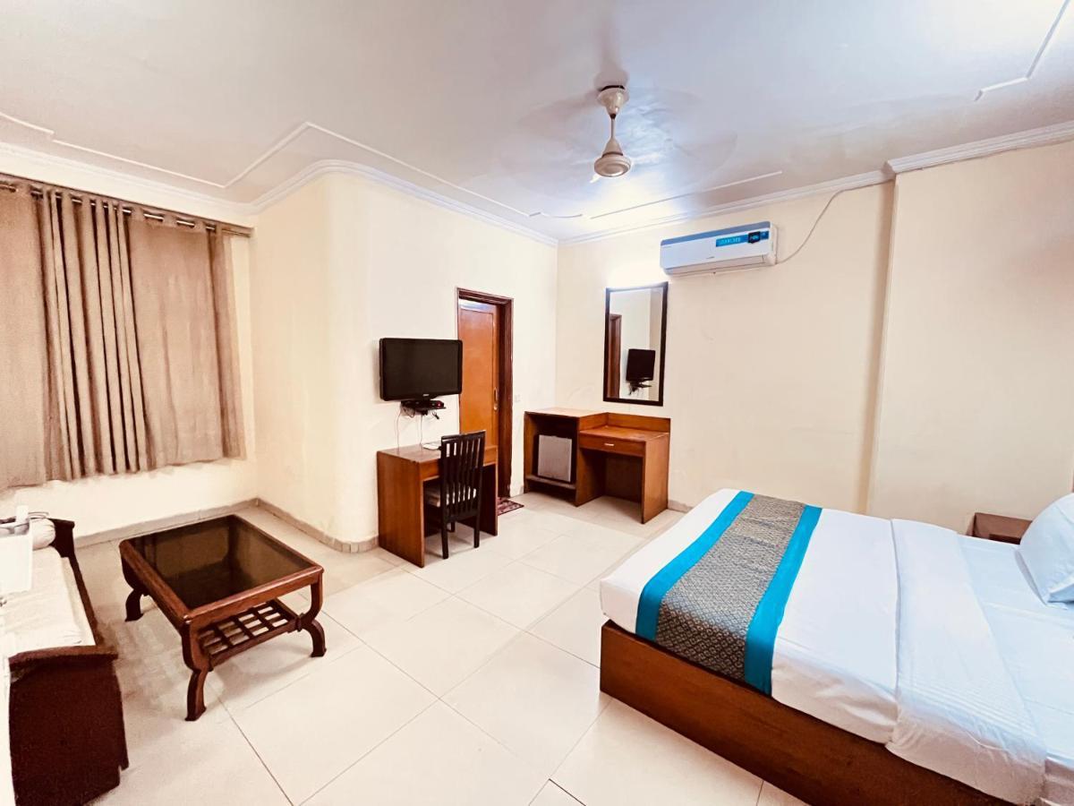 Ashoka Hotel Karol Bagh Delhi Neu-Delhi Exterior foto