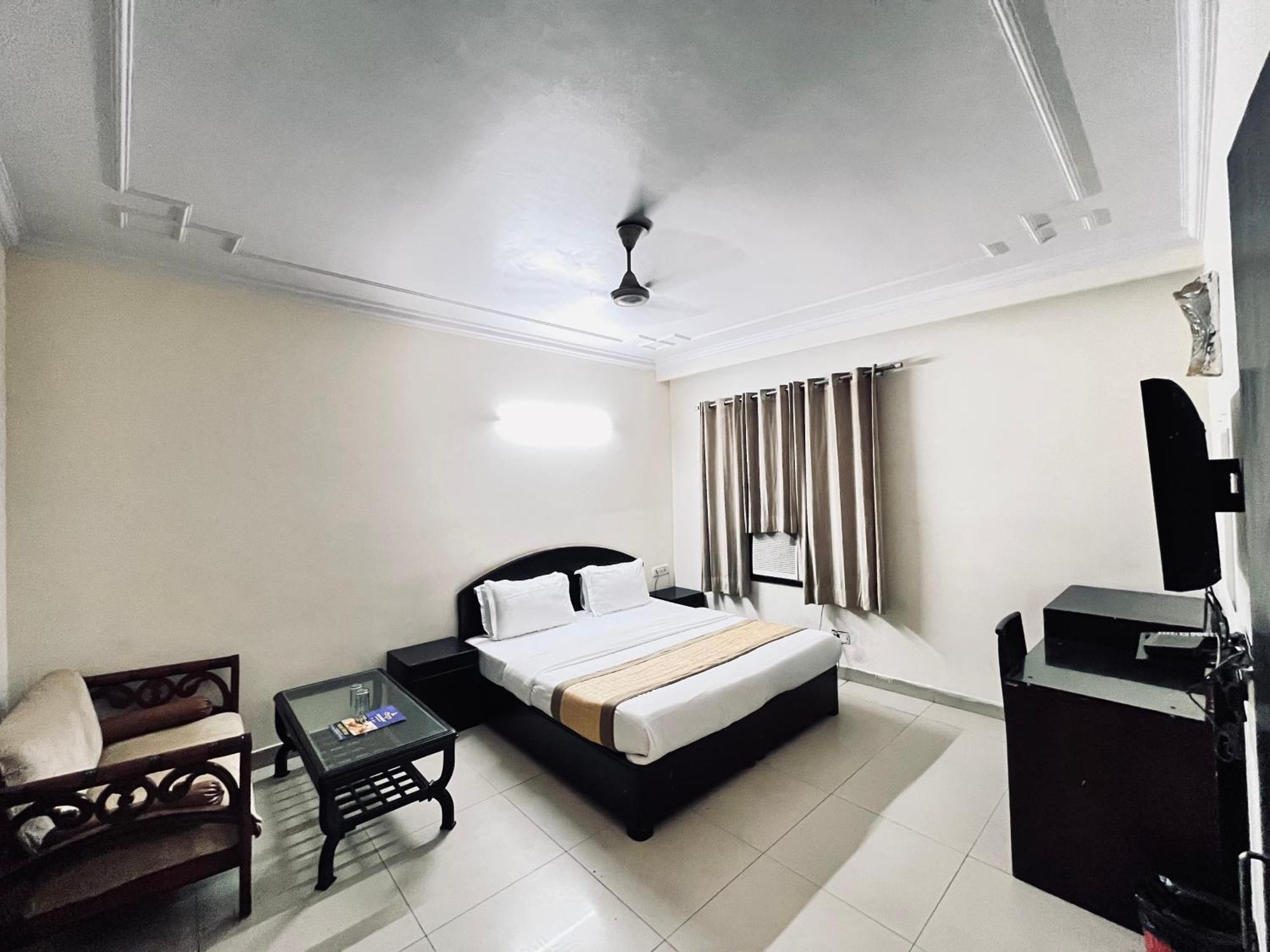 Ashoka Hotel Karol Bagh Delhi Neu-Delhi Exterior foto