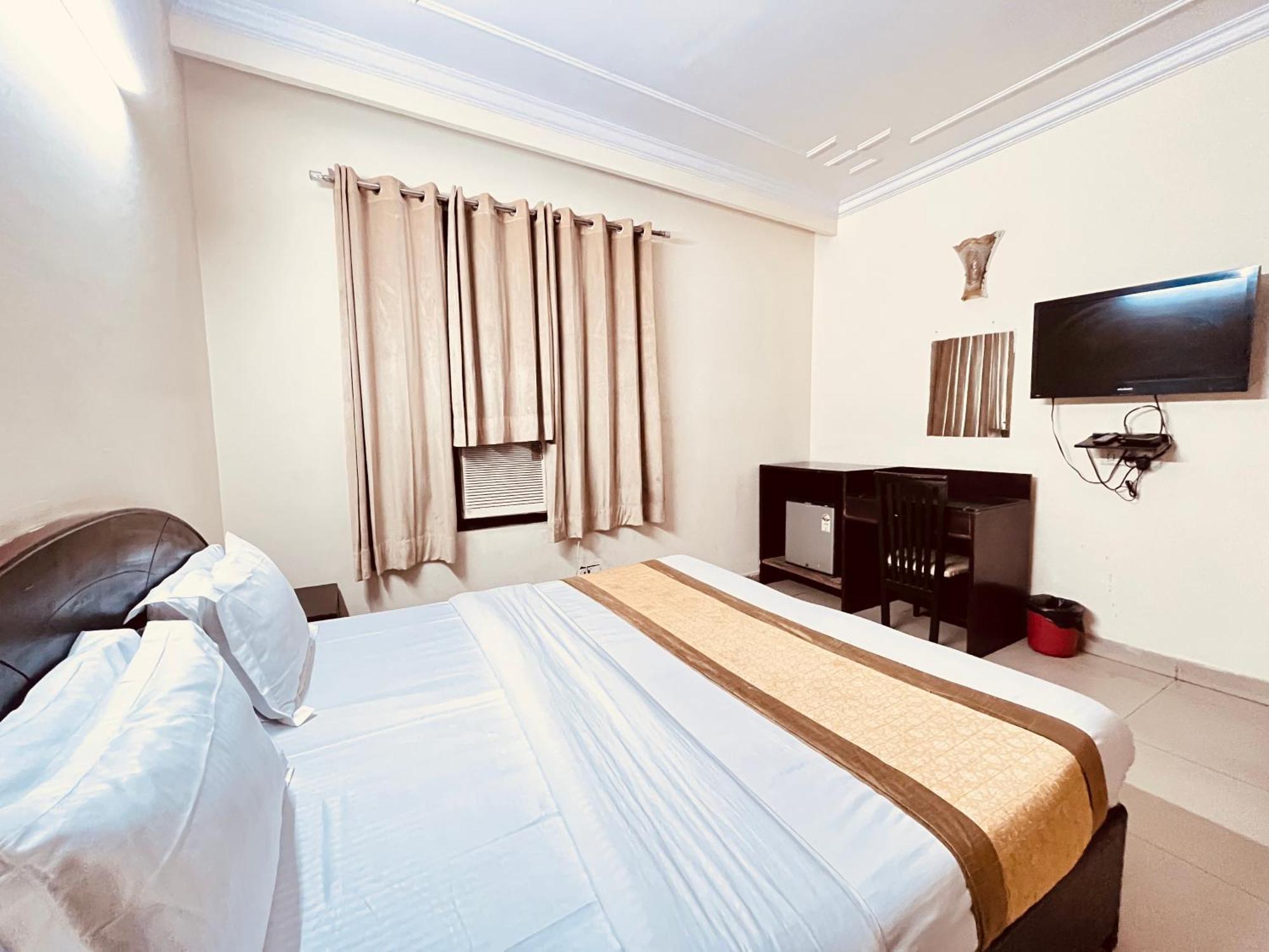 Ashoka Hotel Karol Bagh Delhi Neu-Delhi Exterior foto